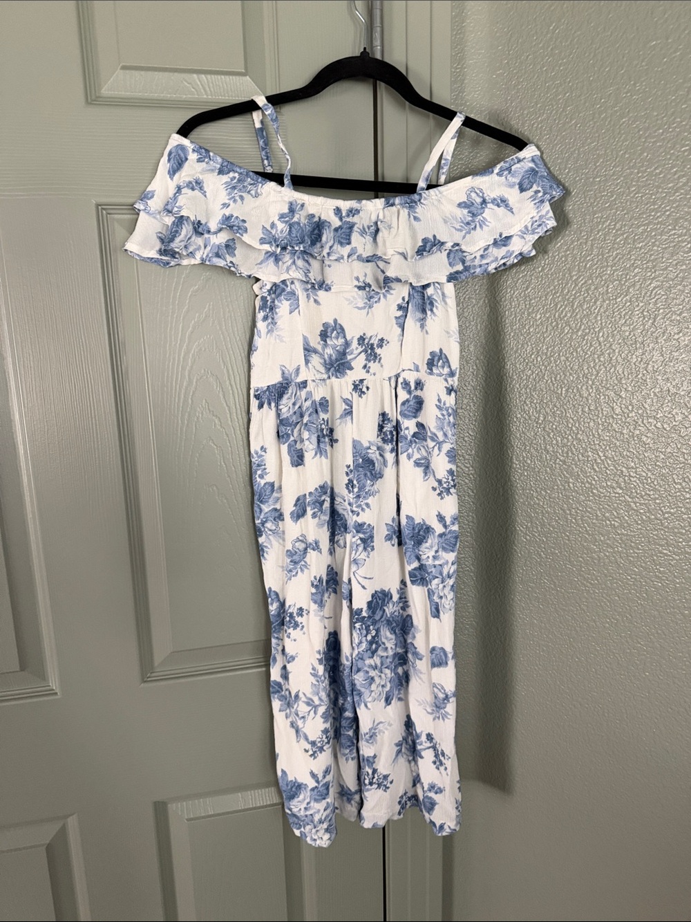 Abercrombie kids off-the-shoulder floral jumpsuit